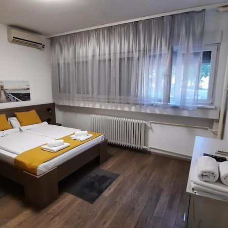 Dedinje Apartman Pavlovic 1 מראה חיצוני תמונה